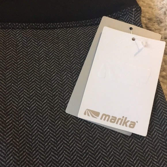 NWT Women's Leggings - Picture 2 of 4